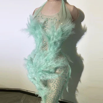 Sexy Rhinestone Redzēt Caur Sietu Sirēna Garu Kleitu Sievietes Pavada milzīgais Vakara Puse zaļās Spalvas Kleita Dziedātāja Skatuves Apģērbs